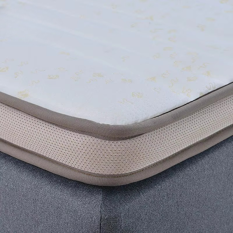 Topper per materasso in memory - Memory Foam Topper recensione e prezzo